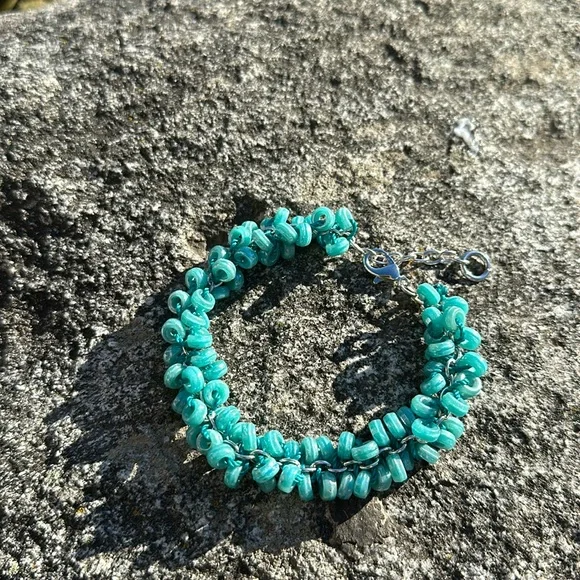 Glass hoop bracelet - Picture 1 of 8